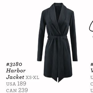 Cabi pointe knit Harbour Jacket. Navy  Gently used. Like new